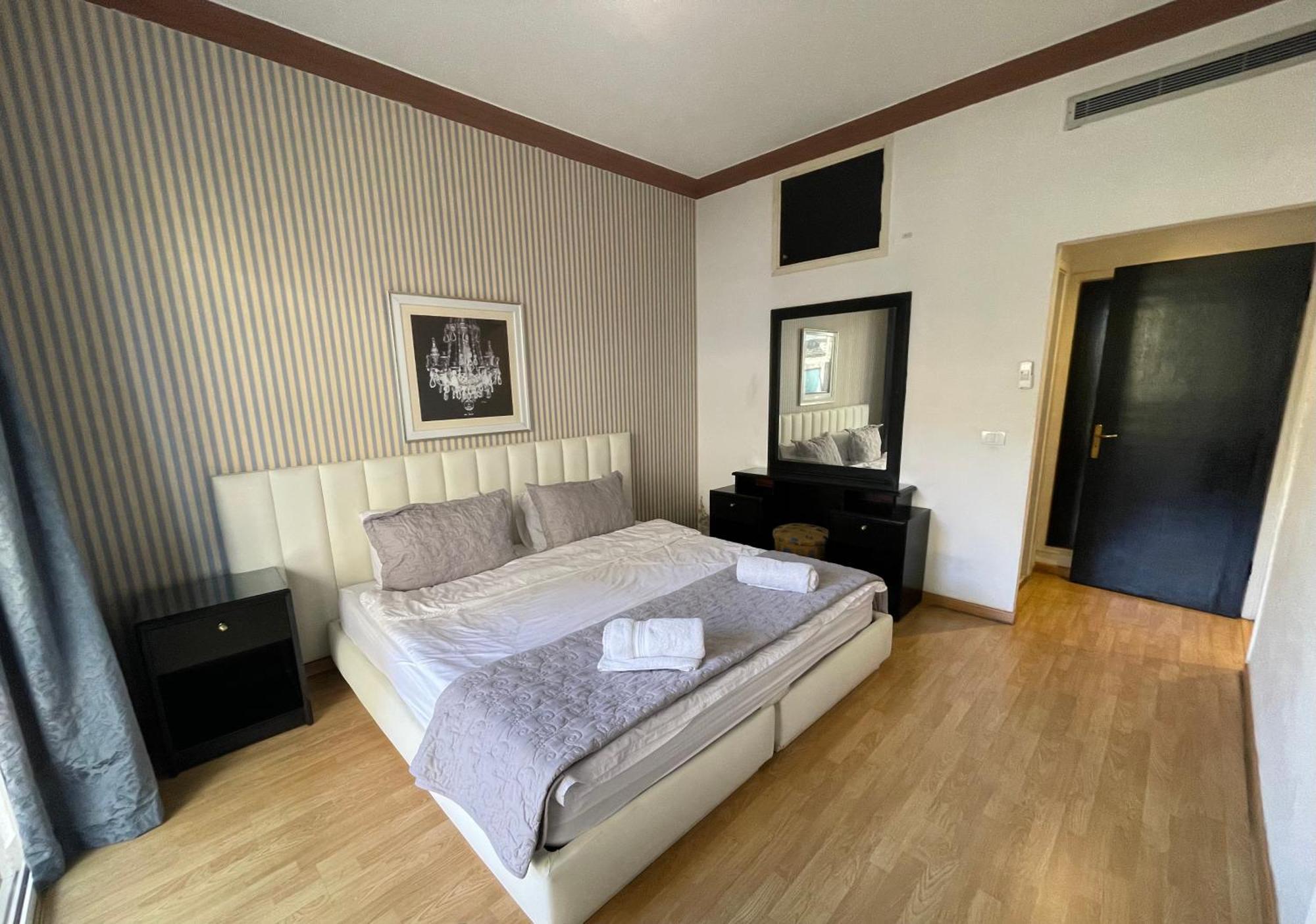 Elegant Suites Beirut Exterior photo
